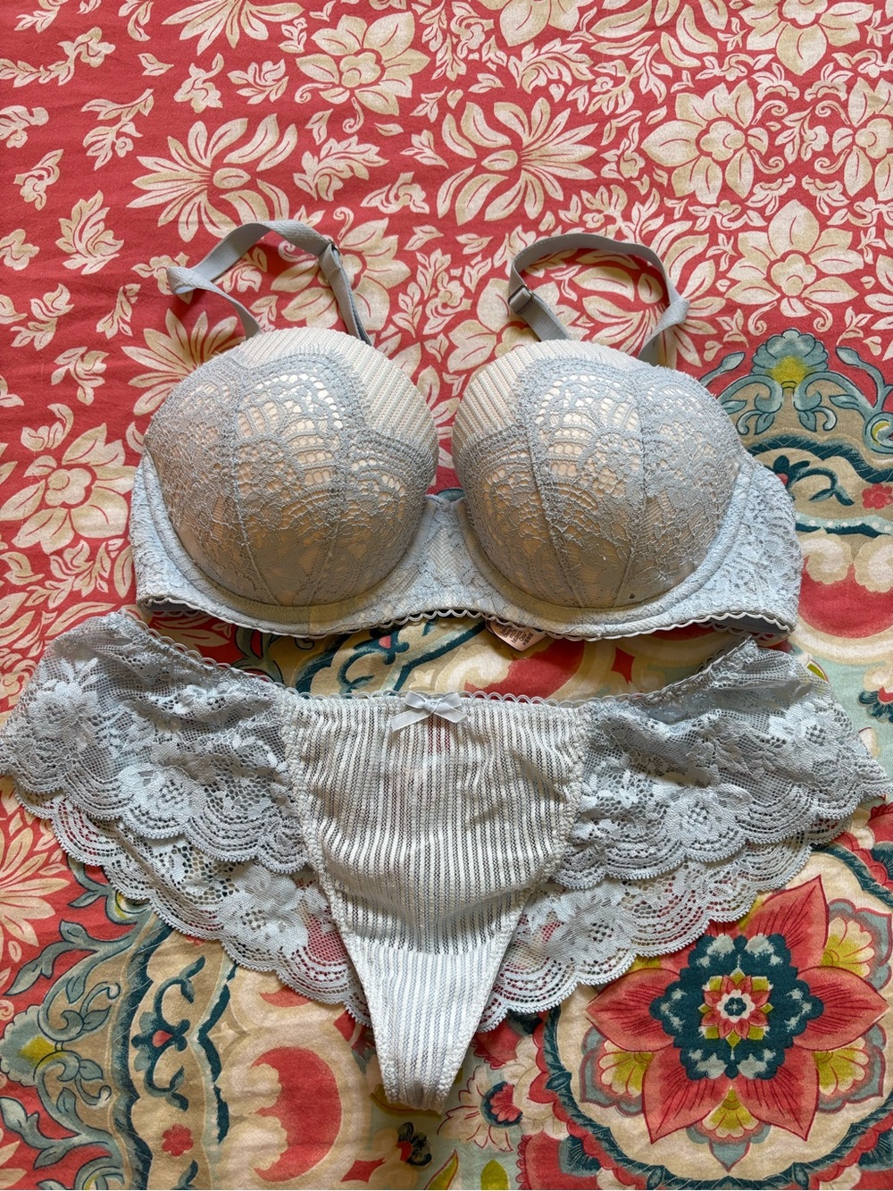 NWOT Victoria Secret Bra & Pantie Set